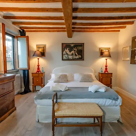 Daire Luxury-penthouse 50 Mt Da Pontevecchio - By Mois Collection